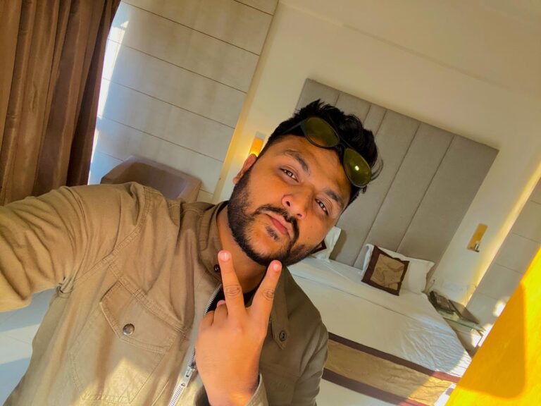 Moinsidehit Biography: Real Name, Age, Wife, YouTube Income & More